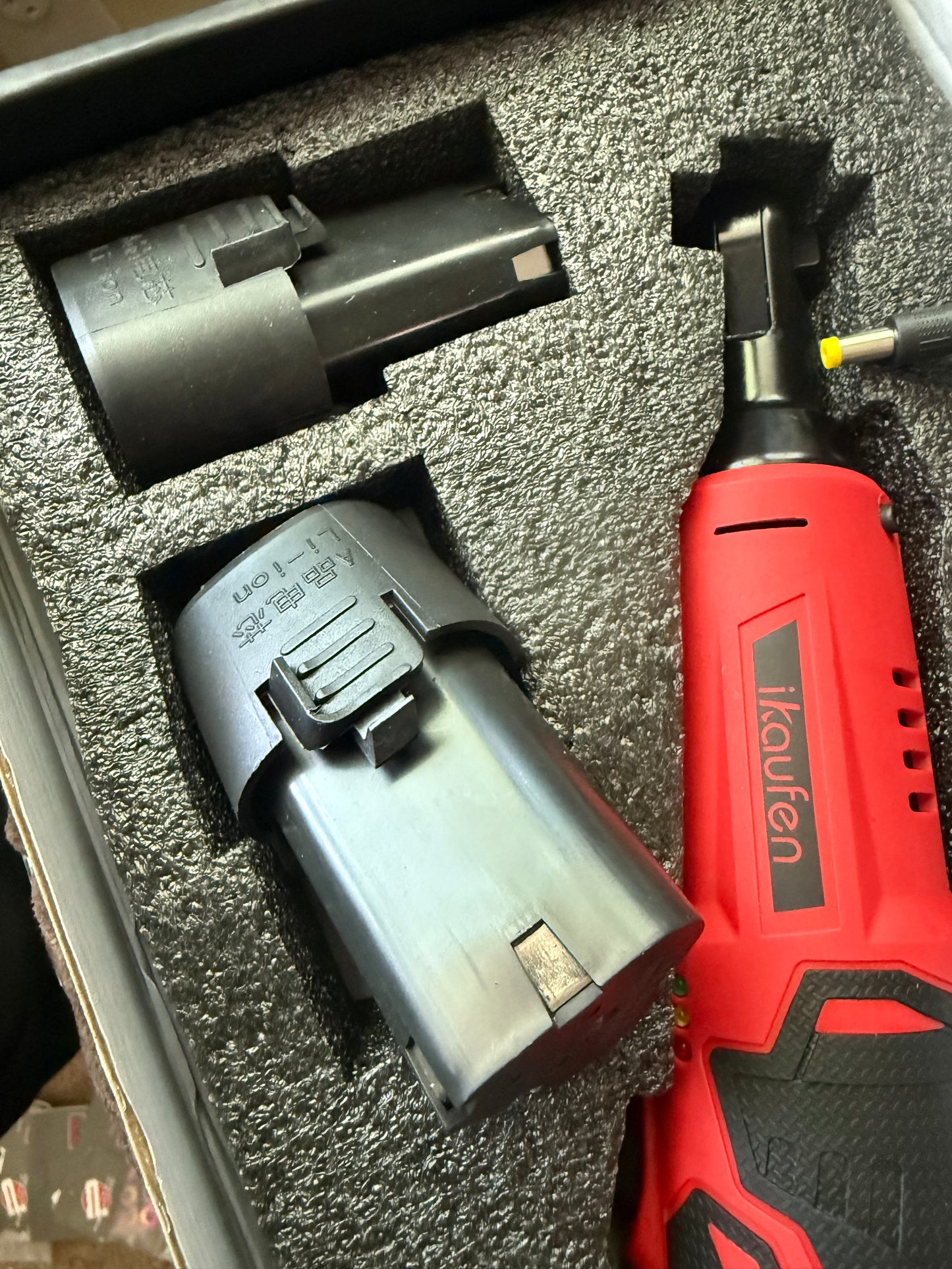 Electric Ratchet Wrench | 12V - 3/8 Head