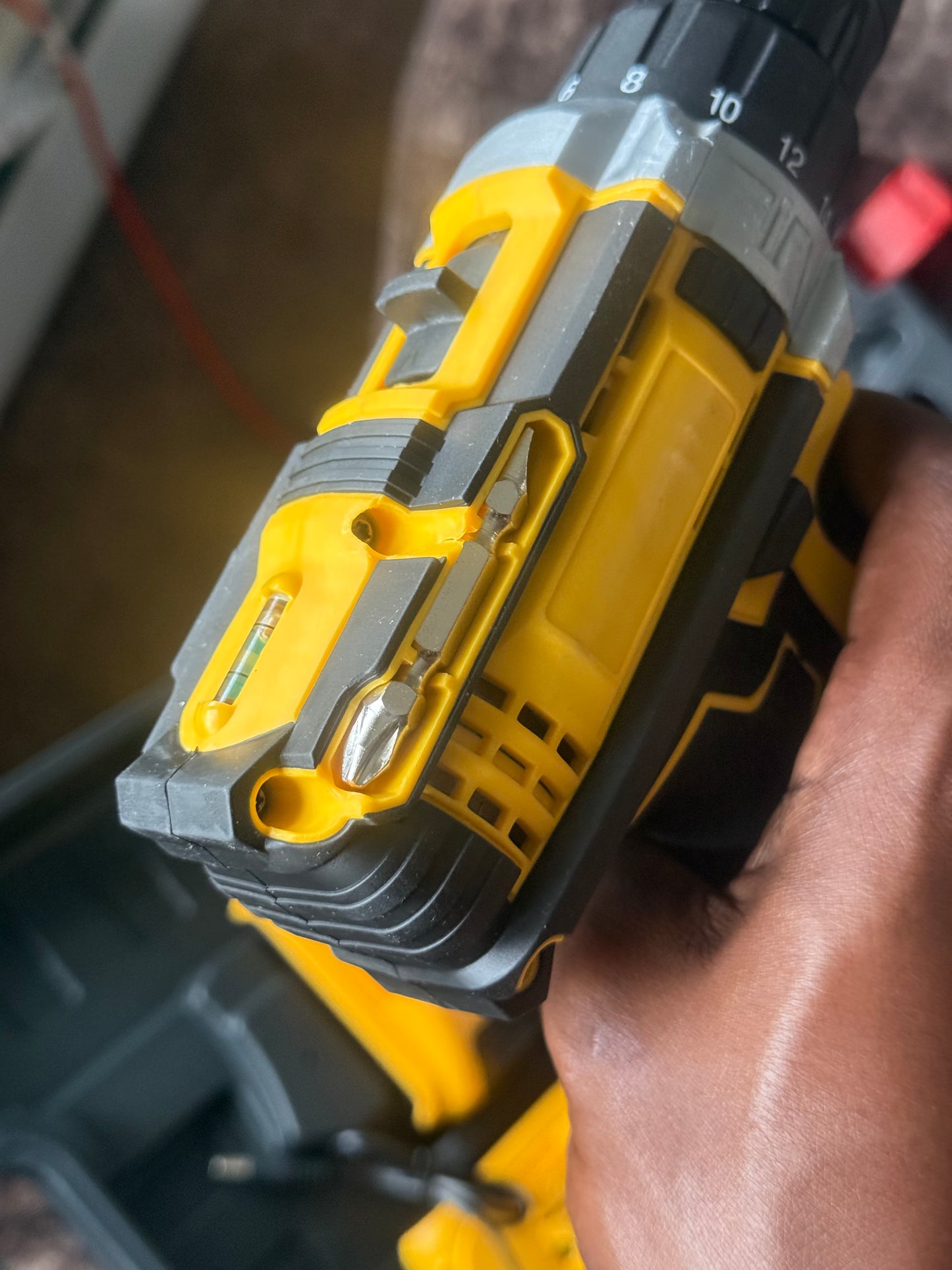 24-Piece Set Dual-Speed Dual-Battery Charger Lithium Drill Kit with LED Light And Carry Case - Electric Screwdriver with Tool Box