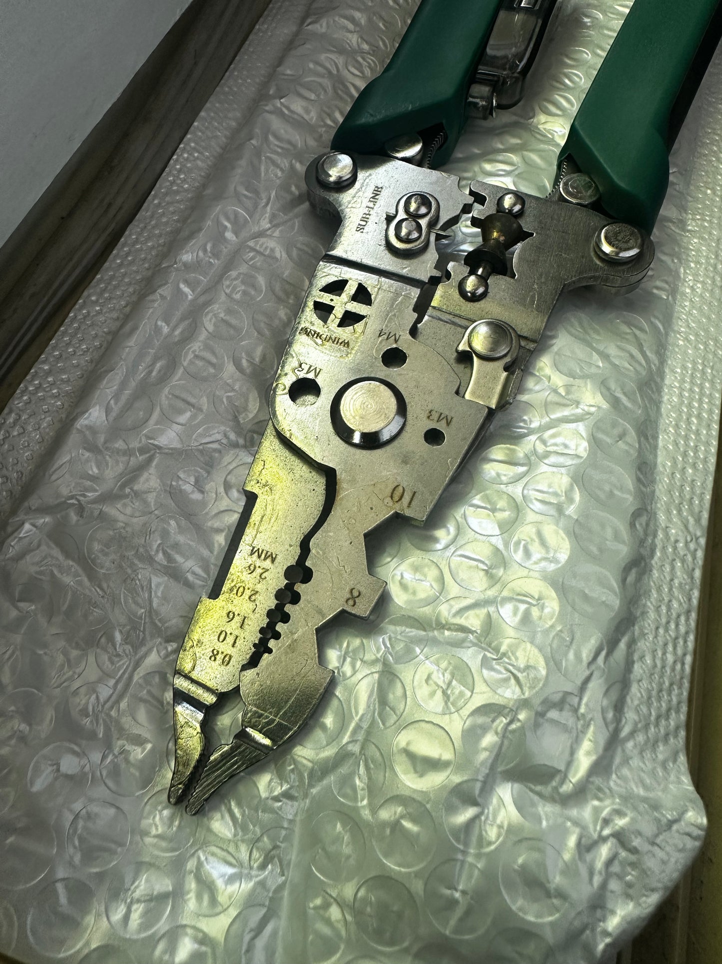 Multifunctional Wire Stripper + Electric Tester