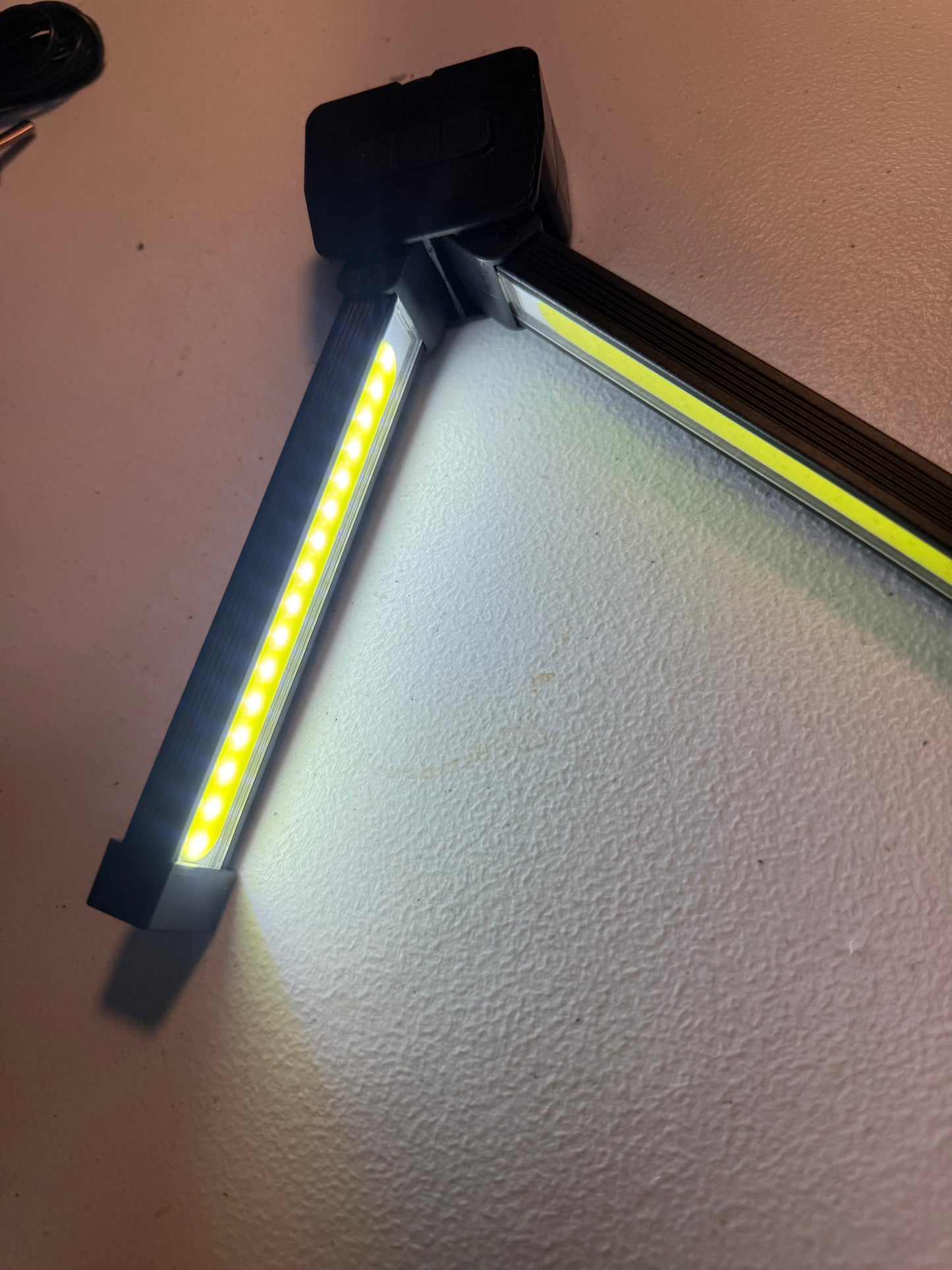 Multifunctional Working Light + Portable Charger