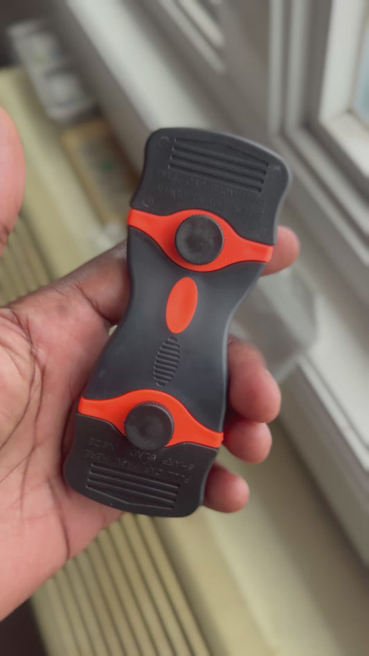 Plastic & Metal Razor Blade Scraper